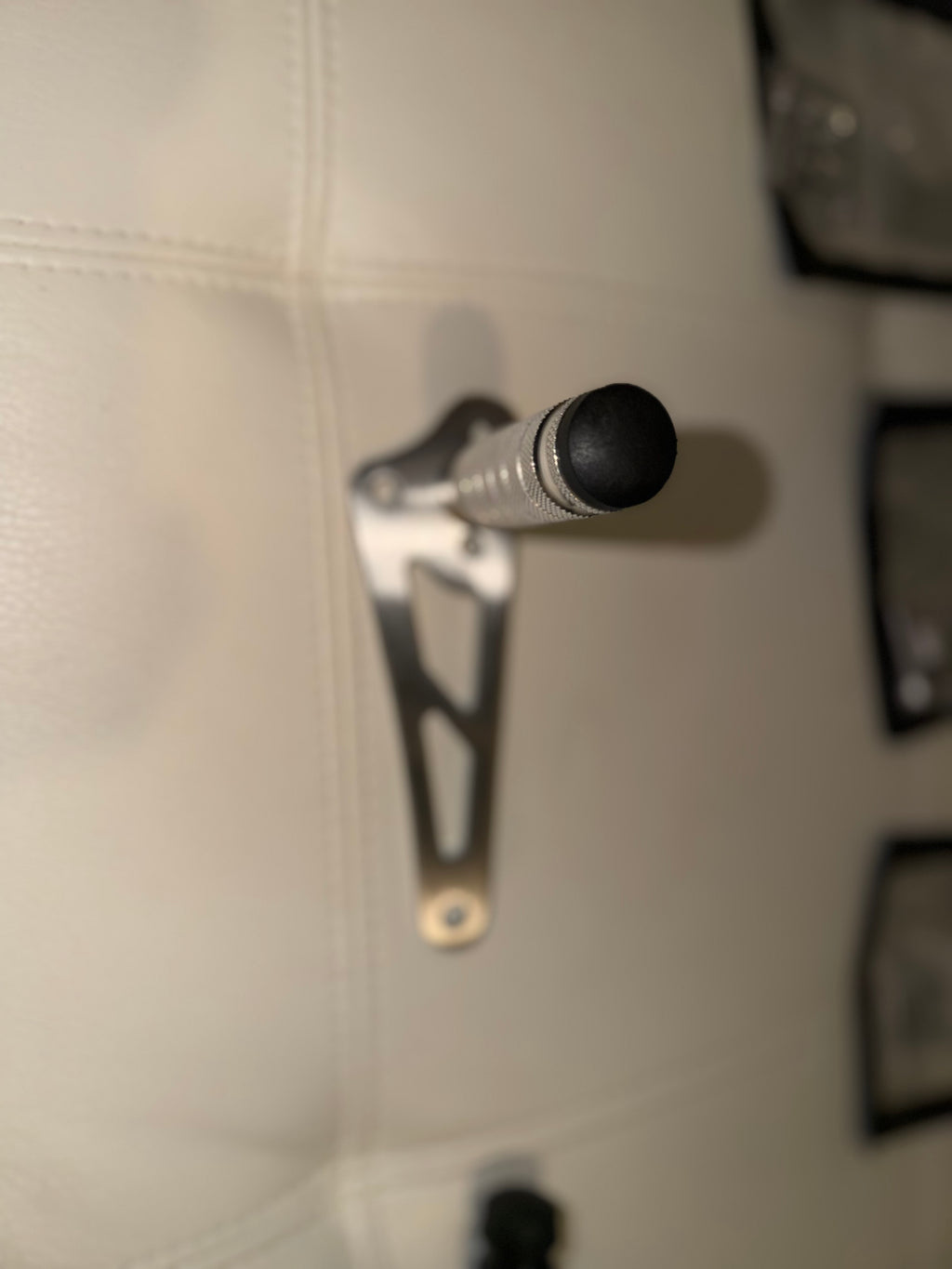 Silver x3 foot locks